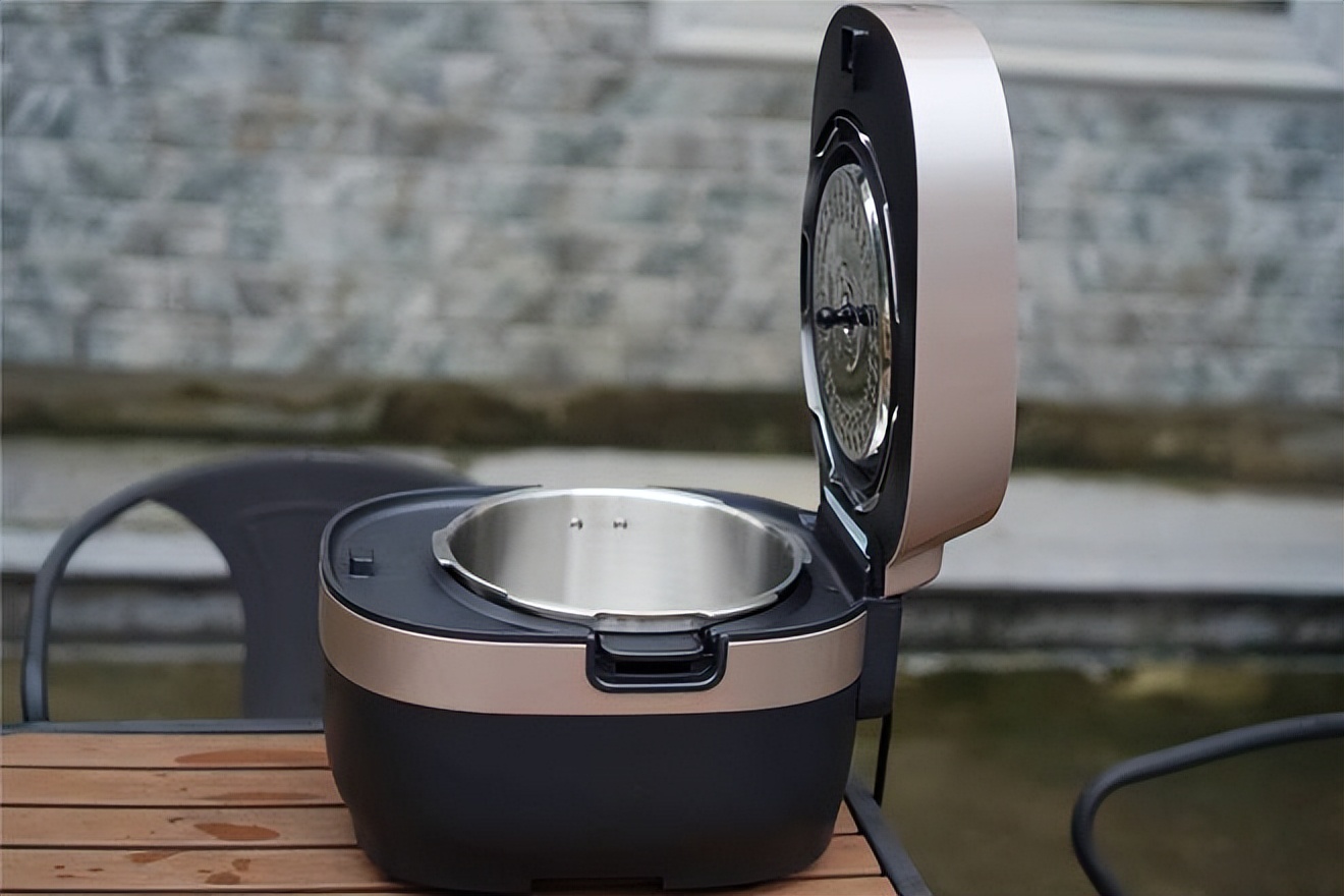 电压力锅和电饭煲有什么区别视频,电压力锅和电饭煲怎样选择