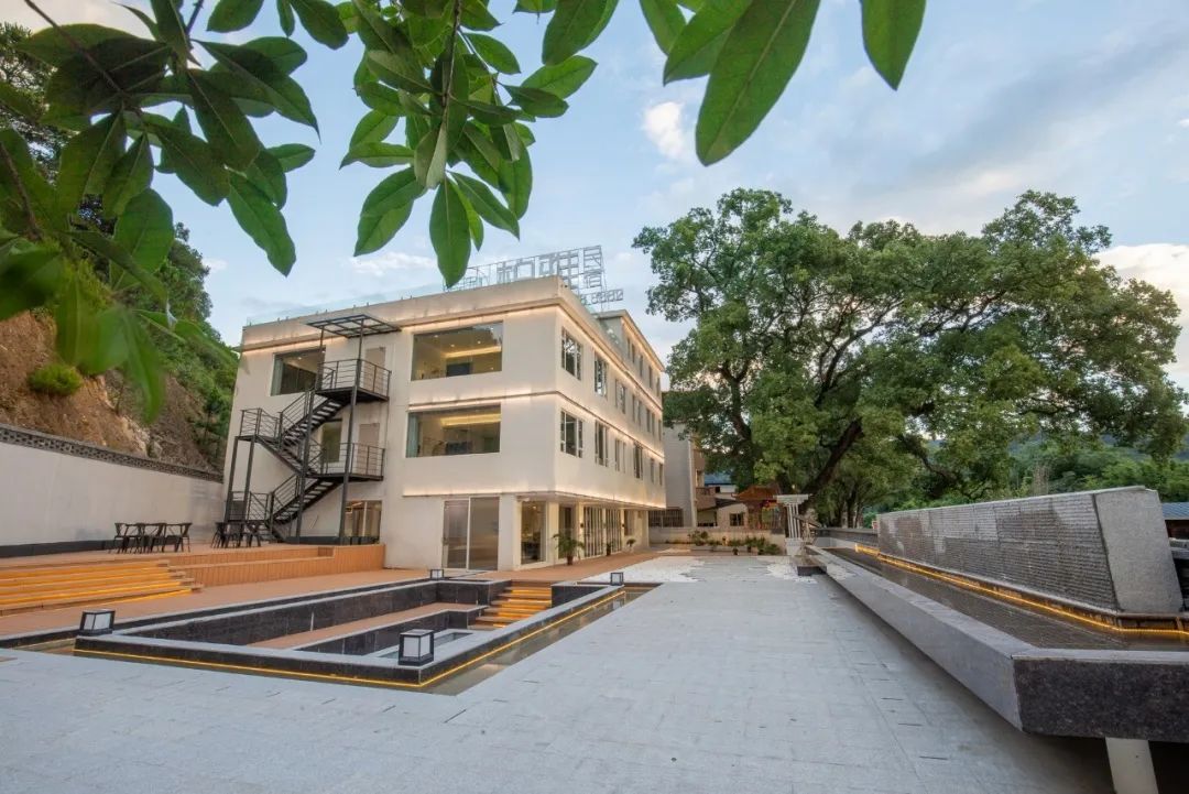 閲戠涔嬬害,閲戠鍗佹湀鍥藉簡涓鍋囨湡浣忓鏀荤暐