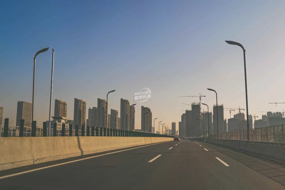 政策独宠房地产，楼市板块内卷袭来，你怎么选？