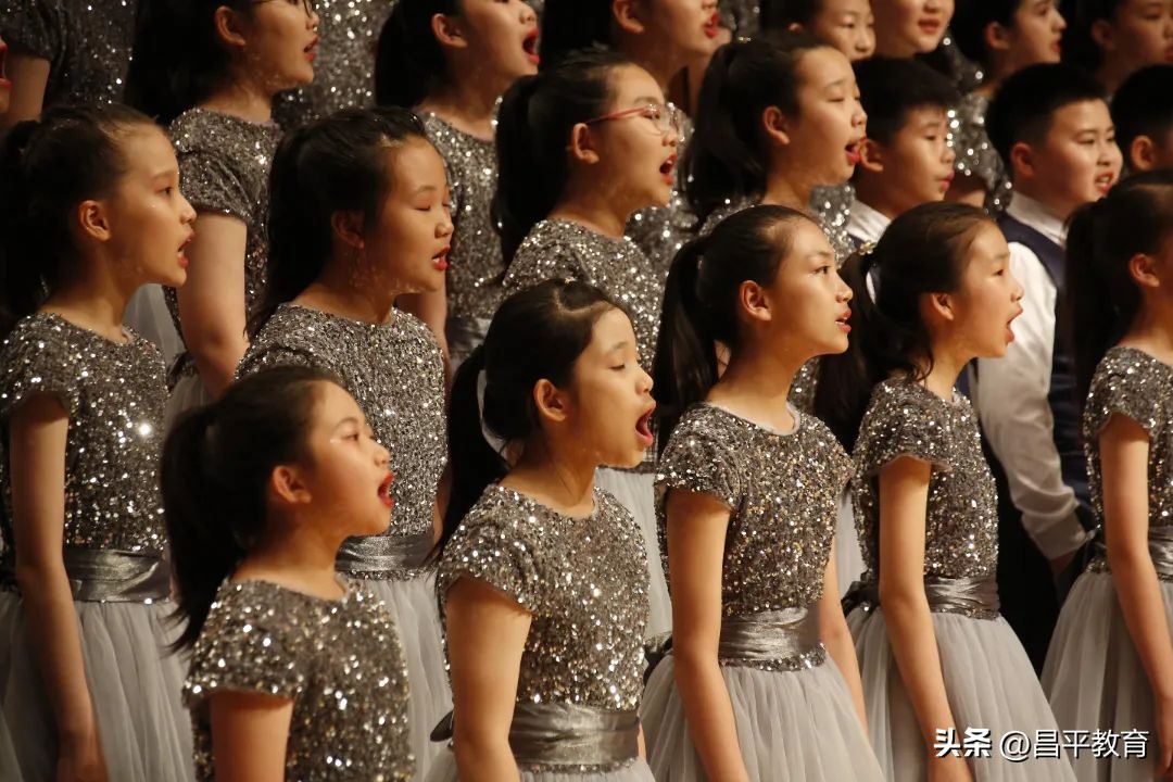 沙河市综合职教中心合唱比赛,沙河学校文艺晚会节目