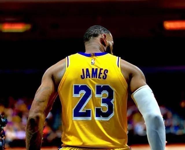 新赛季联盟最强25位小前锋排名,联盟四大前锋排名