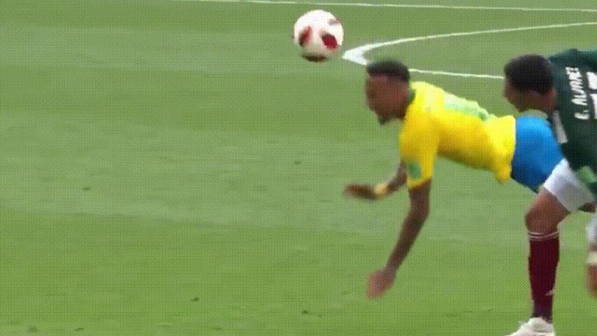 桑巴荣耀足球,桑巴舞者球王贝利