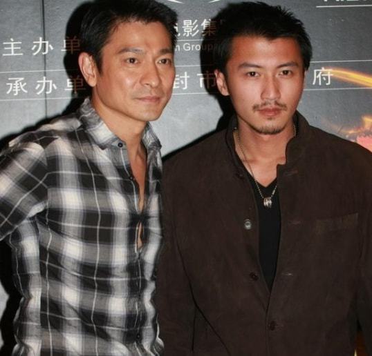 谢霆锋第一次春晚视频,谢霆锋现在在香港受欢迎吗