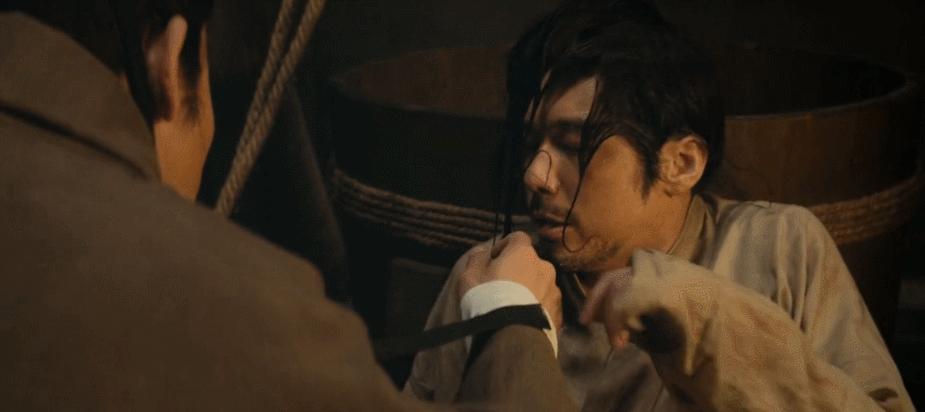 开播后已拿下3个第一,中国首部破百亿的谍战剧