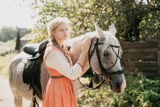 钀介瓌瀵屼簩浠ｇ┛瓒婂紓涓栫晫,妤氶棬鐨勪笘鐣屽瘜浜屼唬