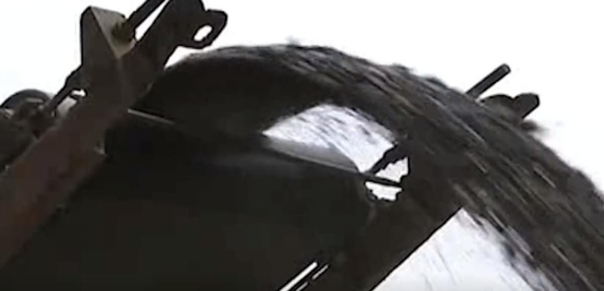 重庆男子双手竟能点石成金，将5块钱的石头转卖上万，如何做到的