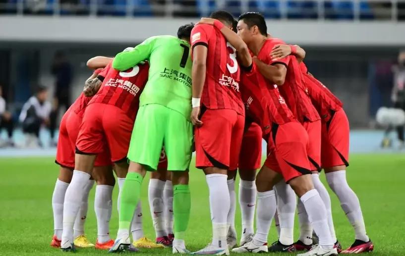 1-0！10打11，成都蓉城91分钟献绝杀！海港吞首败，武磊错失空门