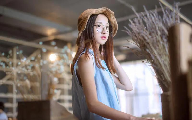 相亲男生聊天对你有好感的表现,相亲男孩有这几种表现就别追了