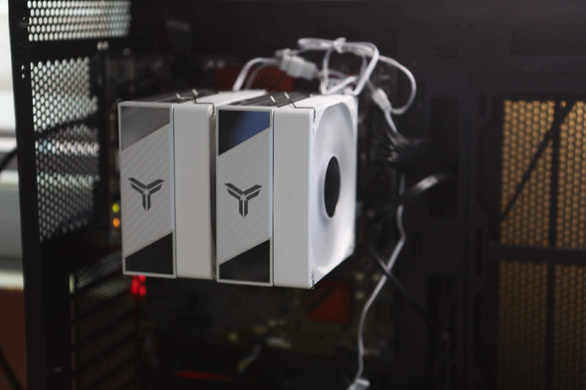 乔思伯cr1000evoargb散热器性能如何,风冷散热器能压13代cpu吗