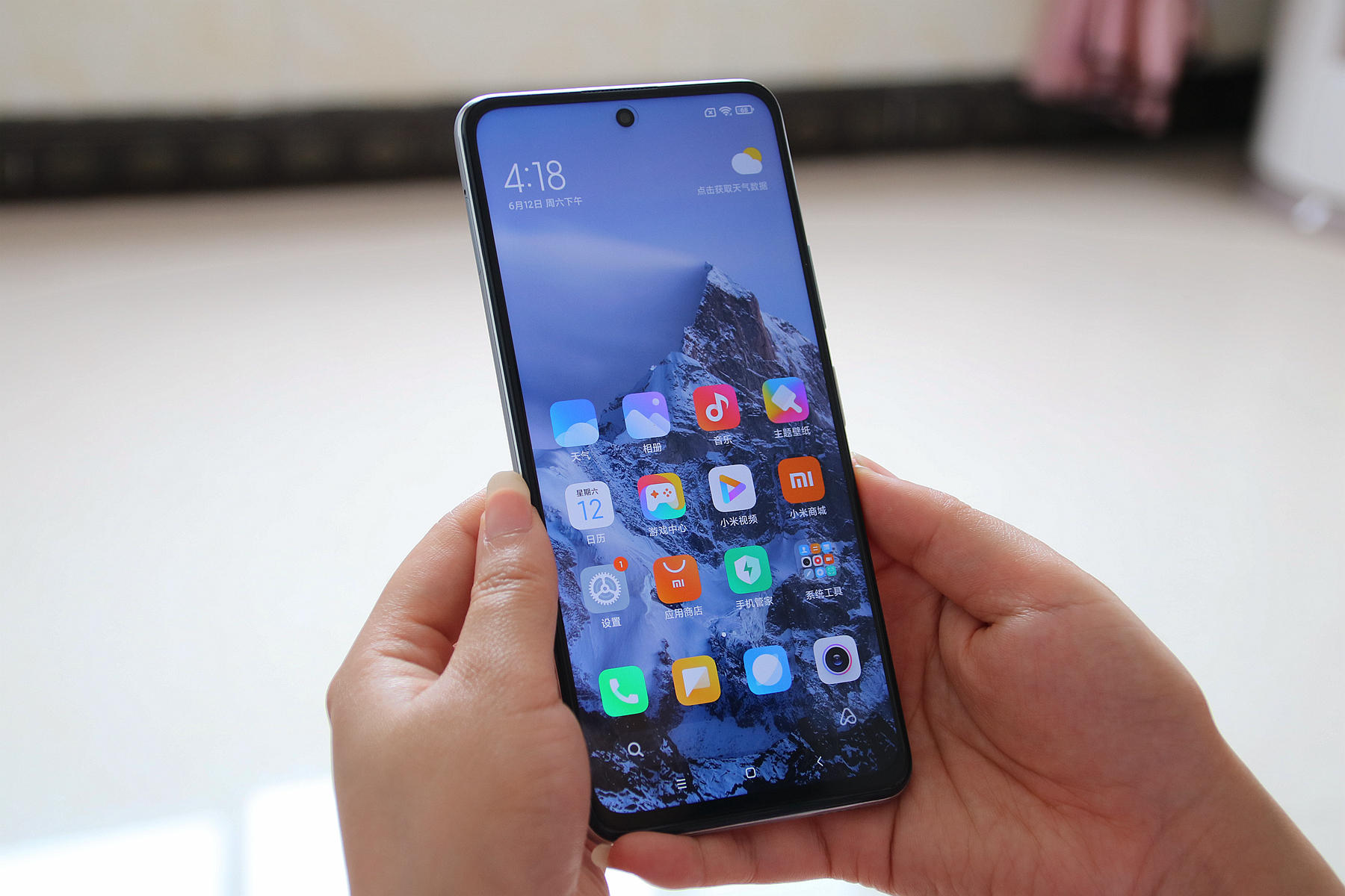 学生党买手机性价比最高的是哪个,现在买手机哪一款比较实用一点