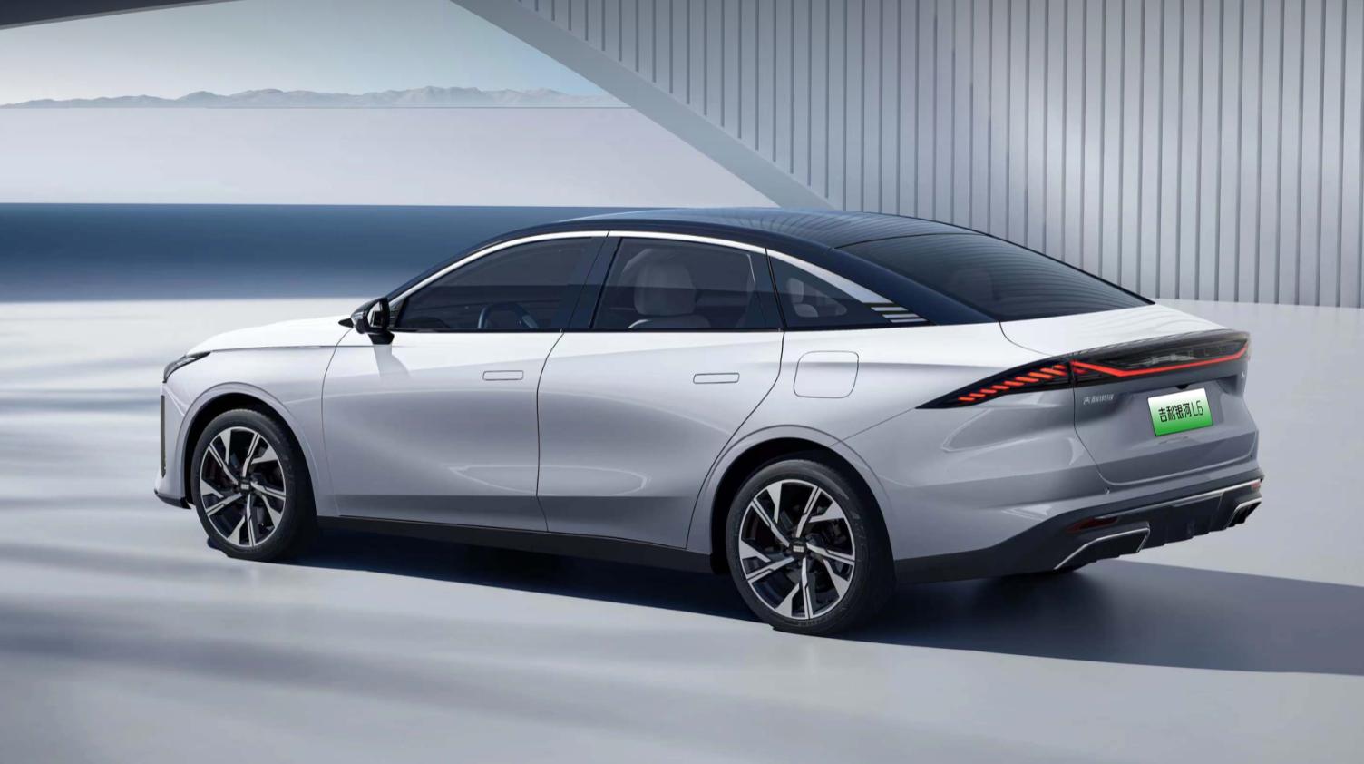 吉利银河l6售价官宣,吉利银河l660公里air版和60plus