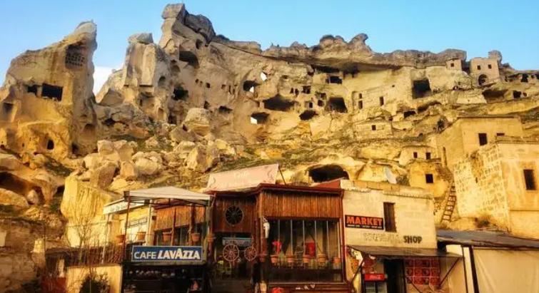 卡帕多奇亚地貌历史,卡帕多西亚地貌岩石类型