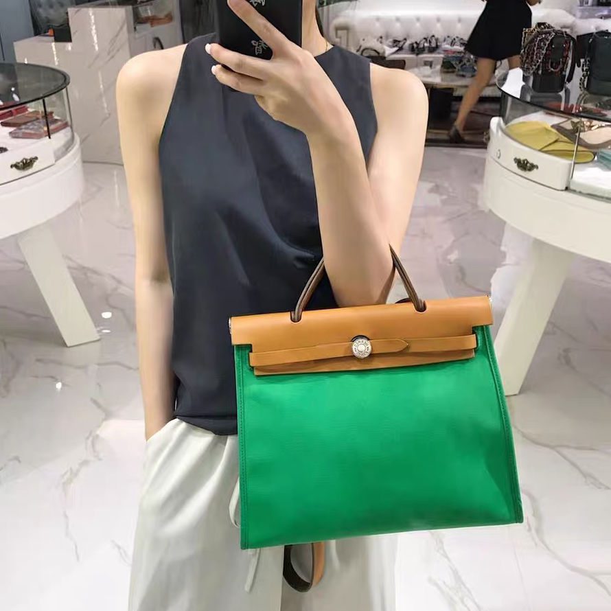 一到秋冬季双手就脱皮怎么治疗,一到春天手心就开始干燥脱皮