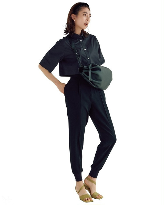 黑白色怎么搭配才好看,黑白色如何搭配出高级感