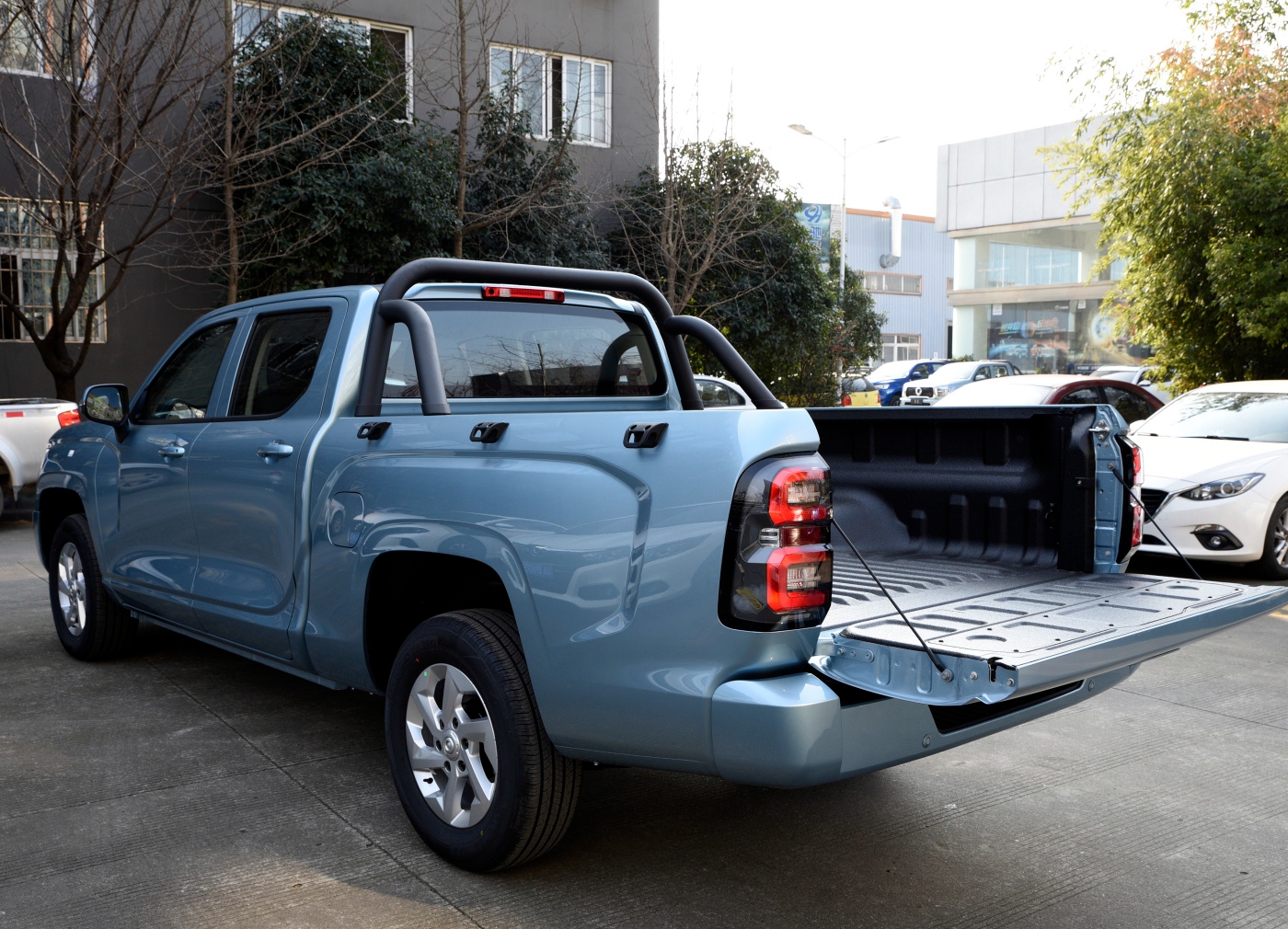 长城皮卡新能源车型带1米8的货箱,长城皮卡新款车柴油四驱