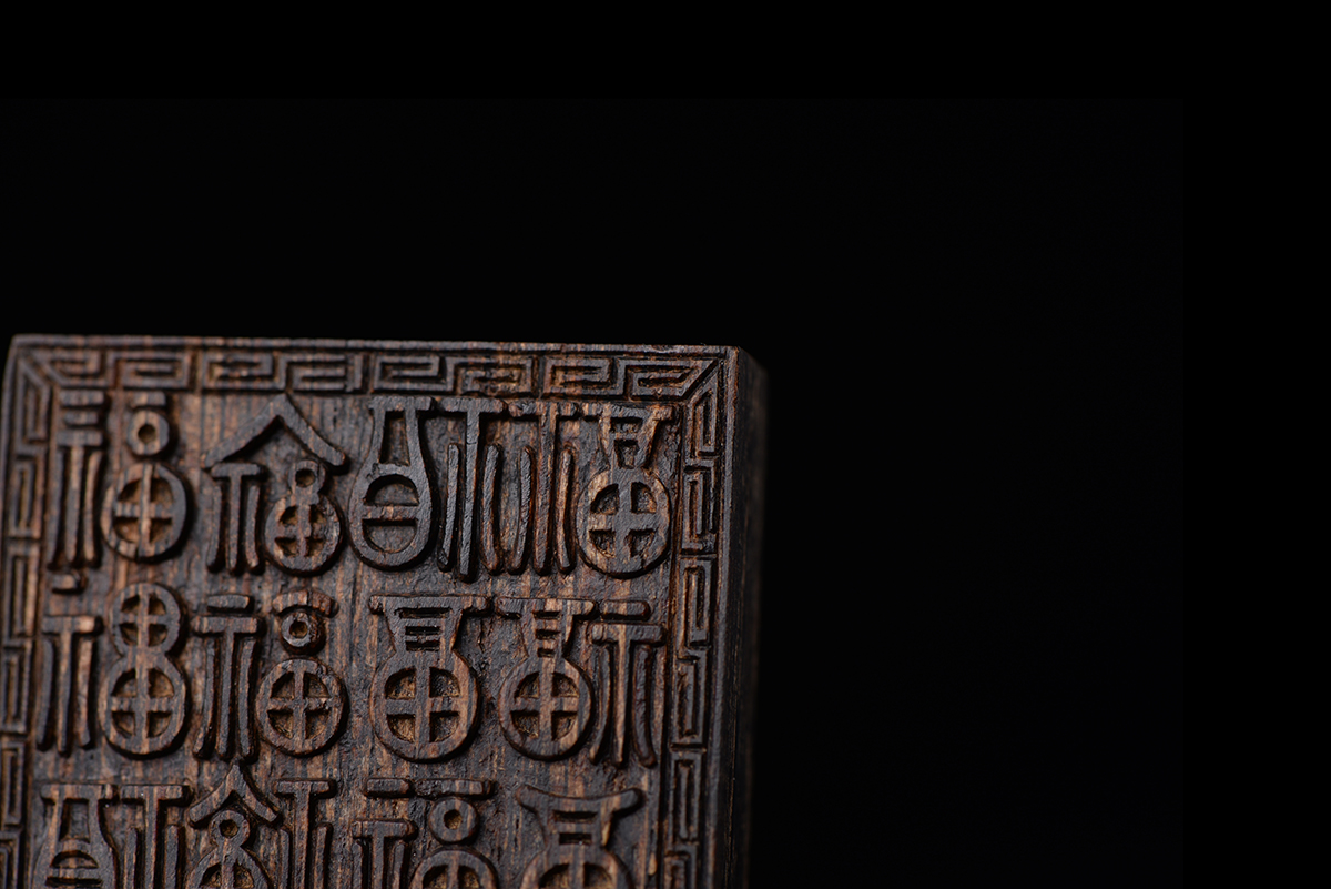 加里曼丹沉香雕件值钱吗,明清奇楠沉香顶级圆雕件