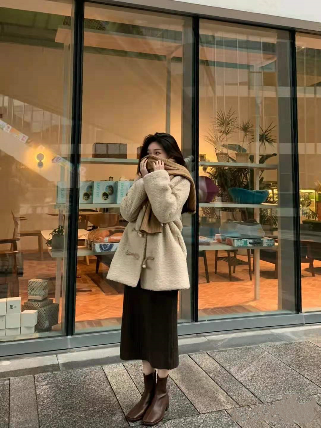 今年流行马丁靴还是切尔西靴,适合夏天的切尔西马丁靴