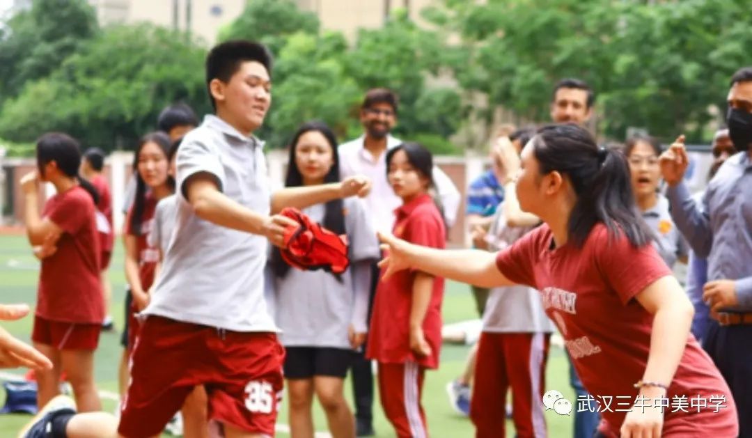 记录毕业典礼的快乐时光,学校毕业典礼上的那些事