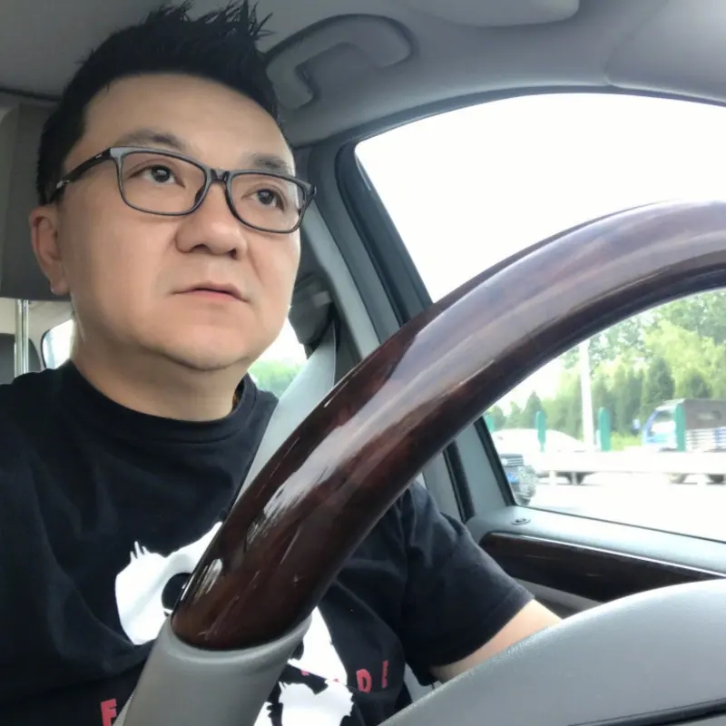 董路李玮峰王新欣连麦视频,赵镇王新欣董路连麦视频