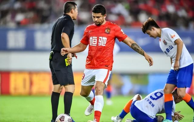 一退再退！中国足球又有4个俱乐部退出联赛，陈戌源看到了吗？