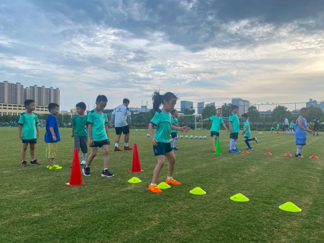 支云足球俱乐部青训,支云青训怎么报名