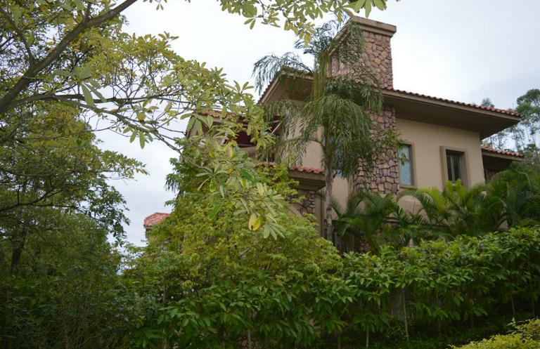 广东最值得推荐的温泉度假村,广东第一峰温泉是真温泉