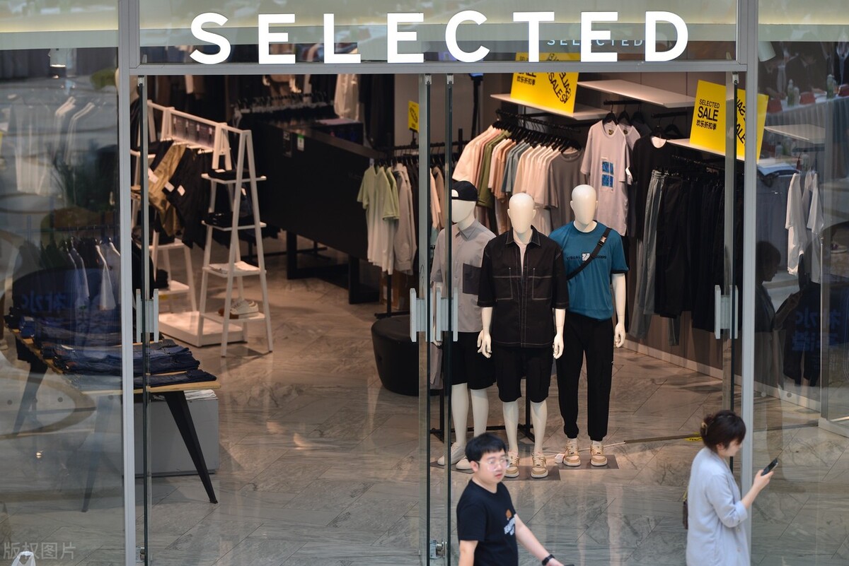 中年男装性价比高的品牌,中年外套男装品牌大全排行榜