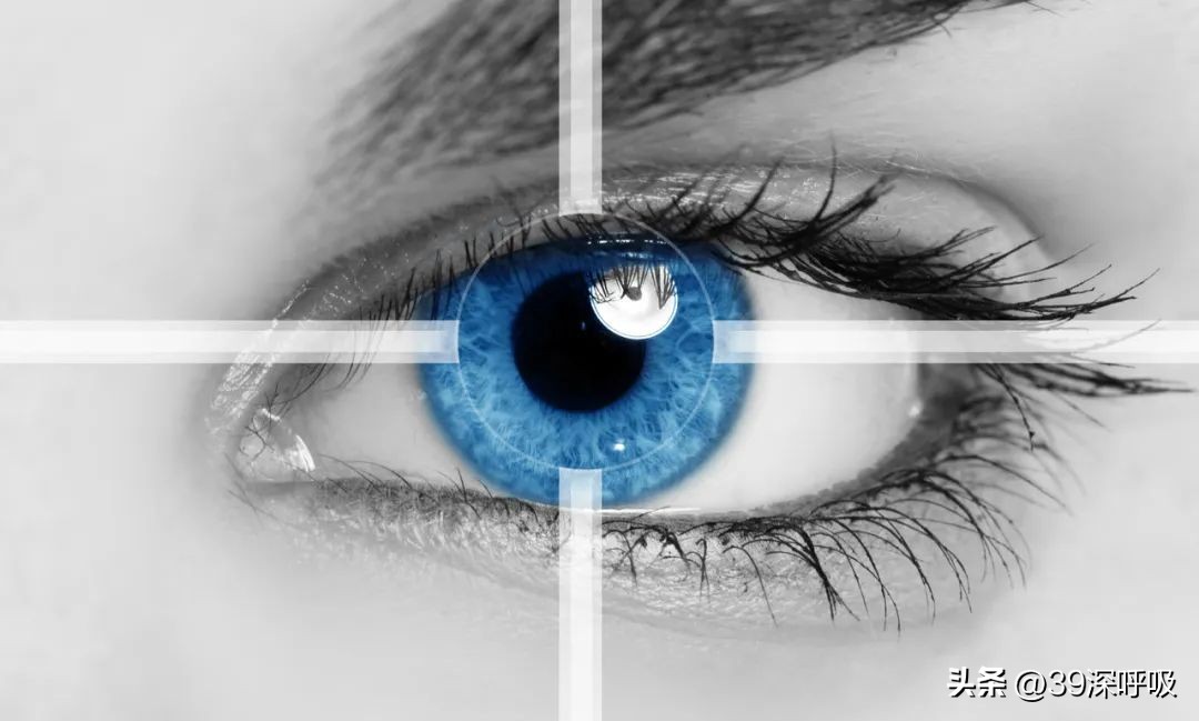 日本第二个进球已经出界了,日本队最后一球犯规了吗