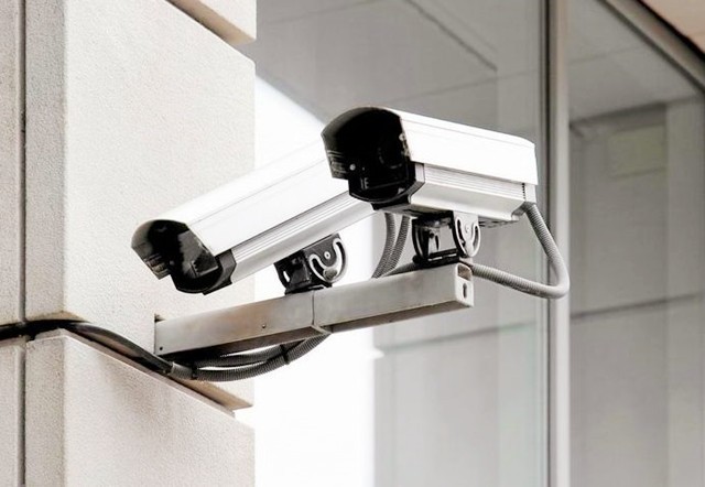 1995年，广州农妇疯狂投毒致18人中毒，都是迷信惹的祸