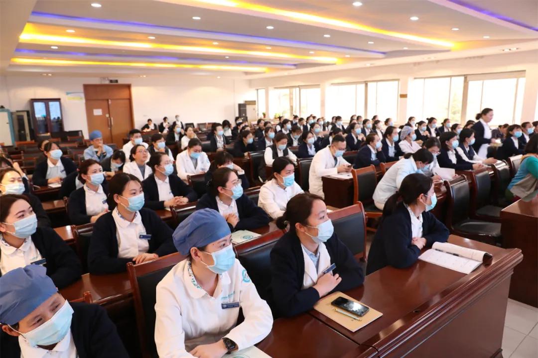 中心医院护理工作汇报,护理中心的工作总结