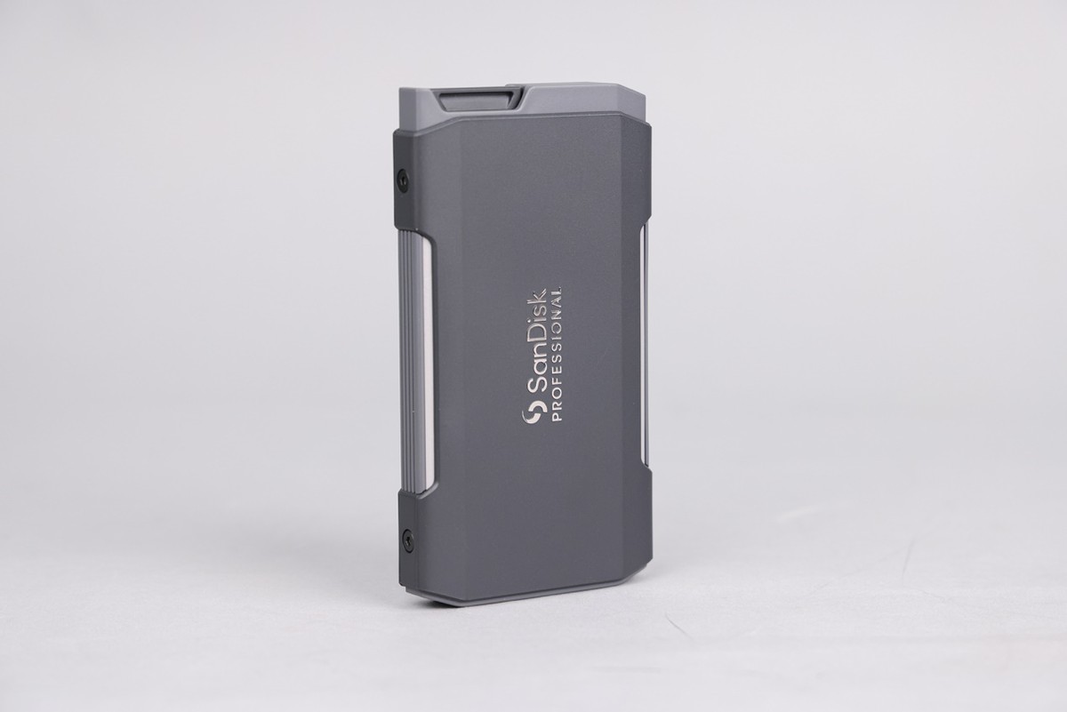 闪迪大师极刃模块化固态硬盘,闪迪大师磁盘阵列推荐