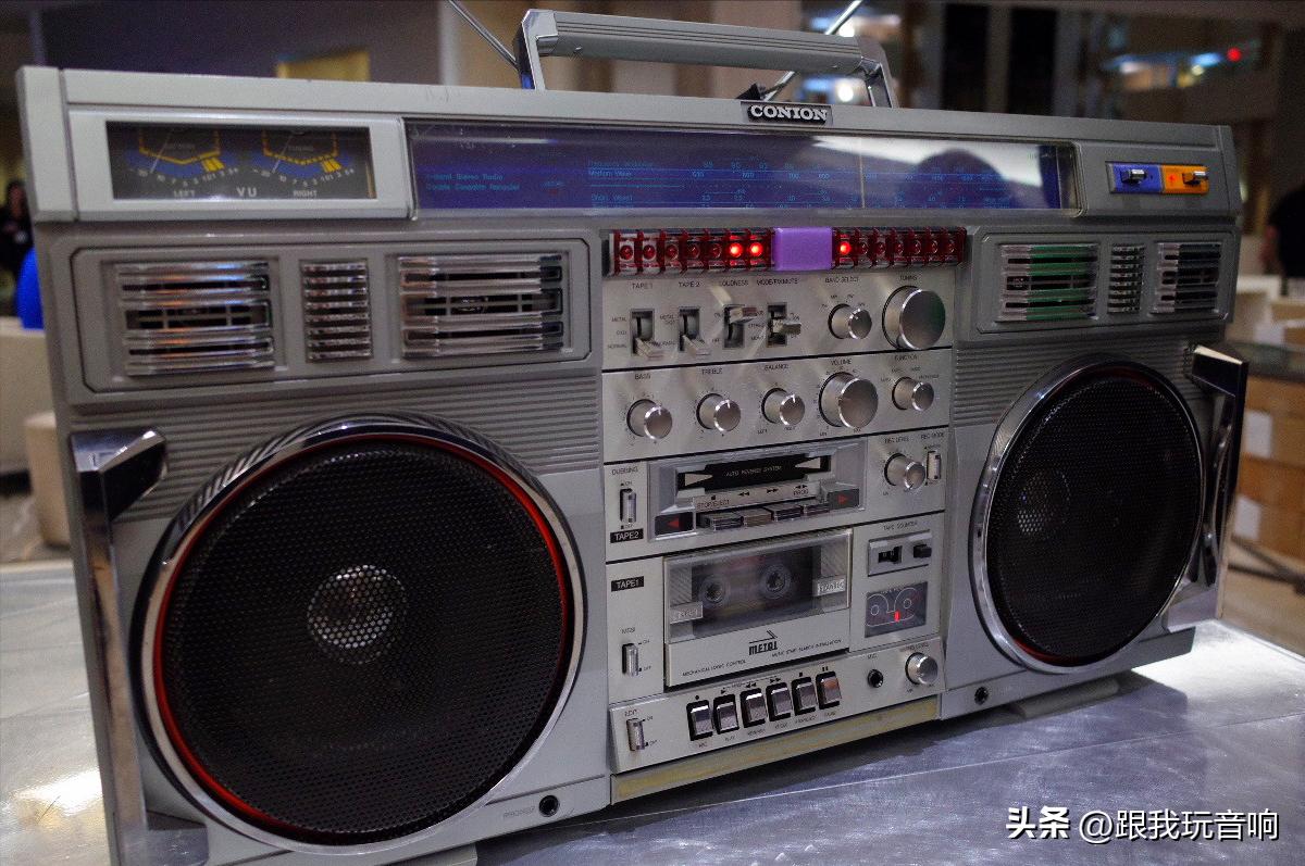 80年代复古科技聚焦：经典的康宁ConionC-100F老式收录音机音响