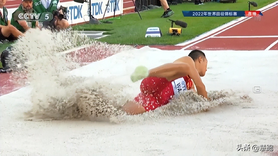 王嘉男跳远破纪录,世锦赛跳远王嘉男8米36绝杀夺冠