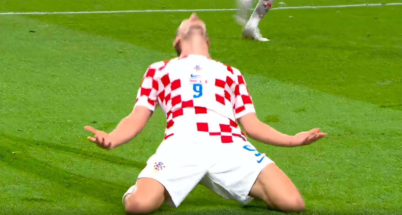 4-1！1-1！0-2！世界杯疯狂一夜：爆冷+绝平，死亡之组诞生