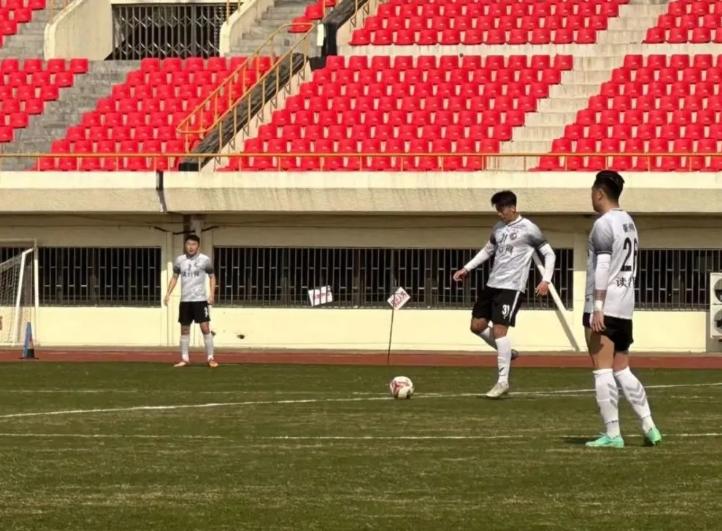 澶ц繛瓒崇悆閲嶅洖椤剁骇鑱旇禌,澶ц繛鍙岄泟绉伴湼涓秴