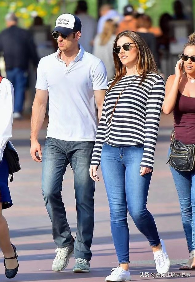 英超足球女神皮德尔写真,英国超模露西皮德尔图片