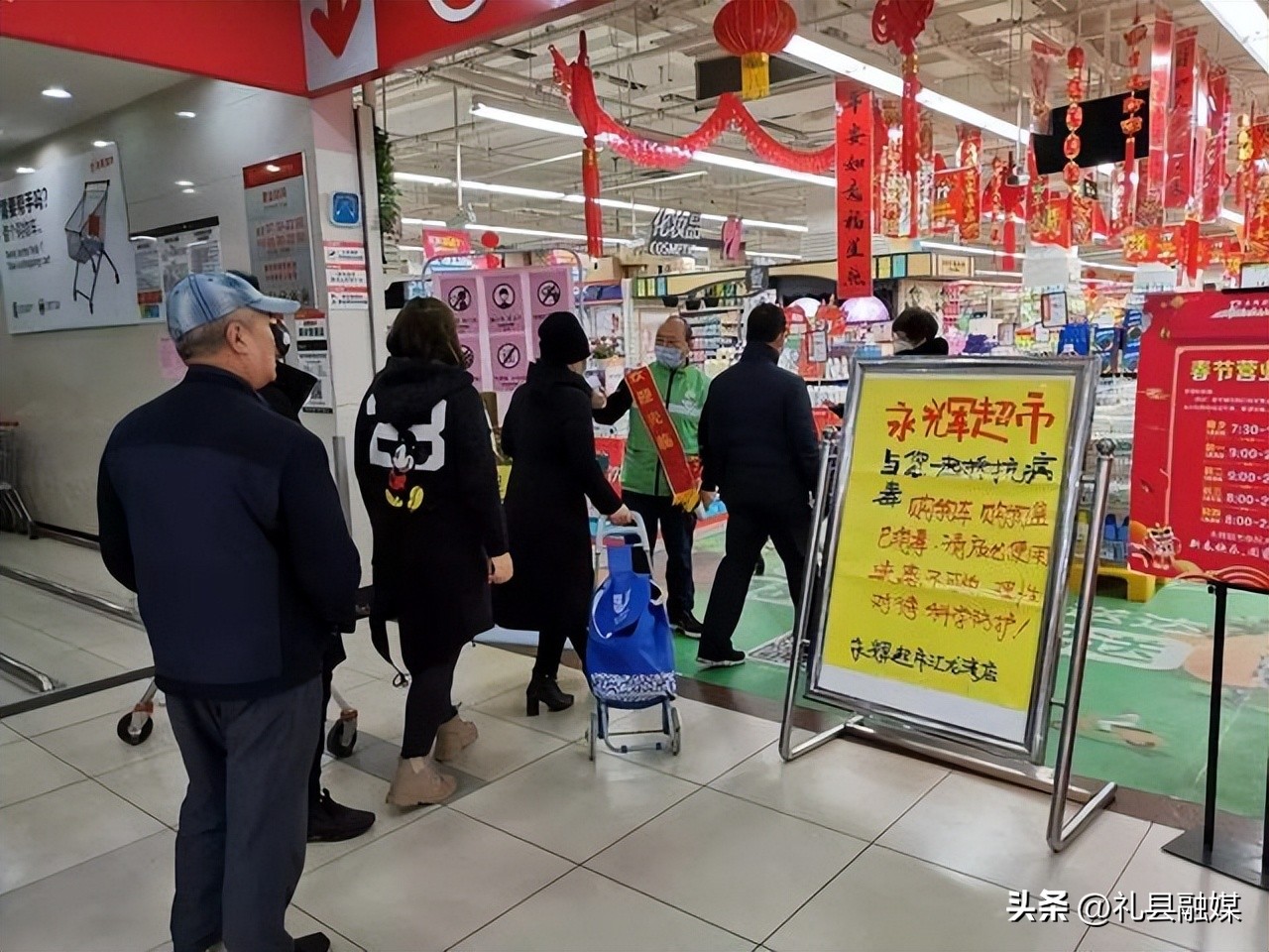 进超市必须存包吗,为什么进超市很慌