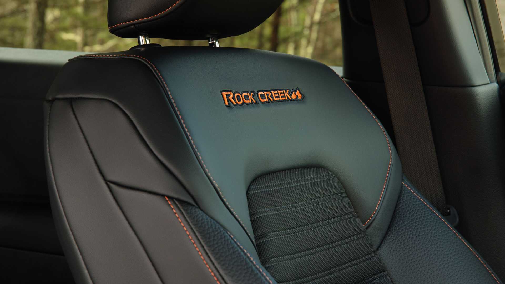 3.5l日产轿车,日产3.5探路者2024最新款