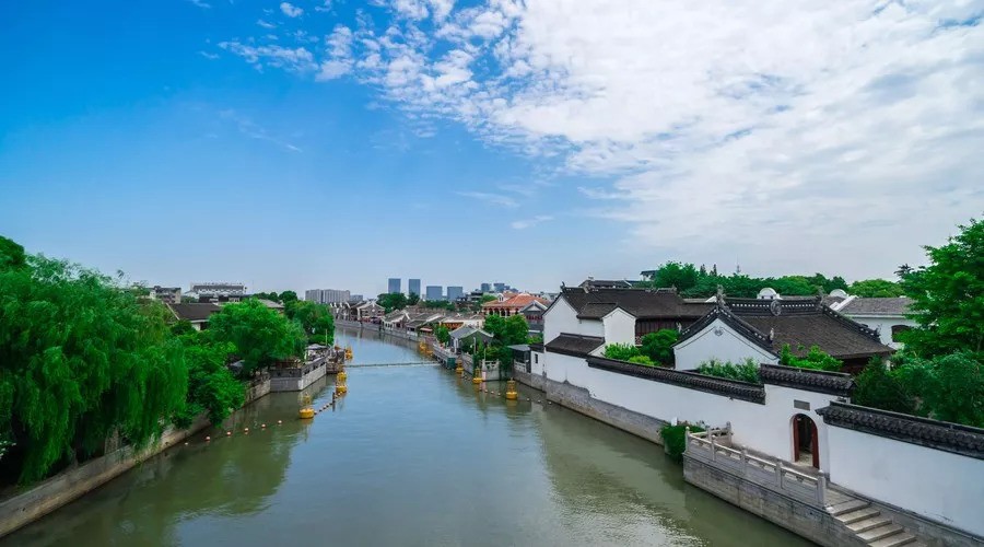 江西彭小峰当过全国首富吗,江西赛维集团董事长彭小峰