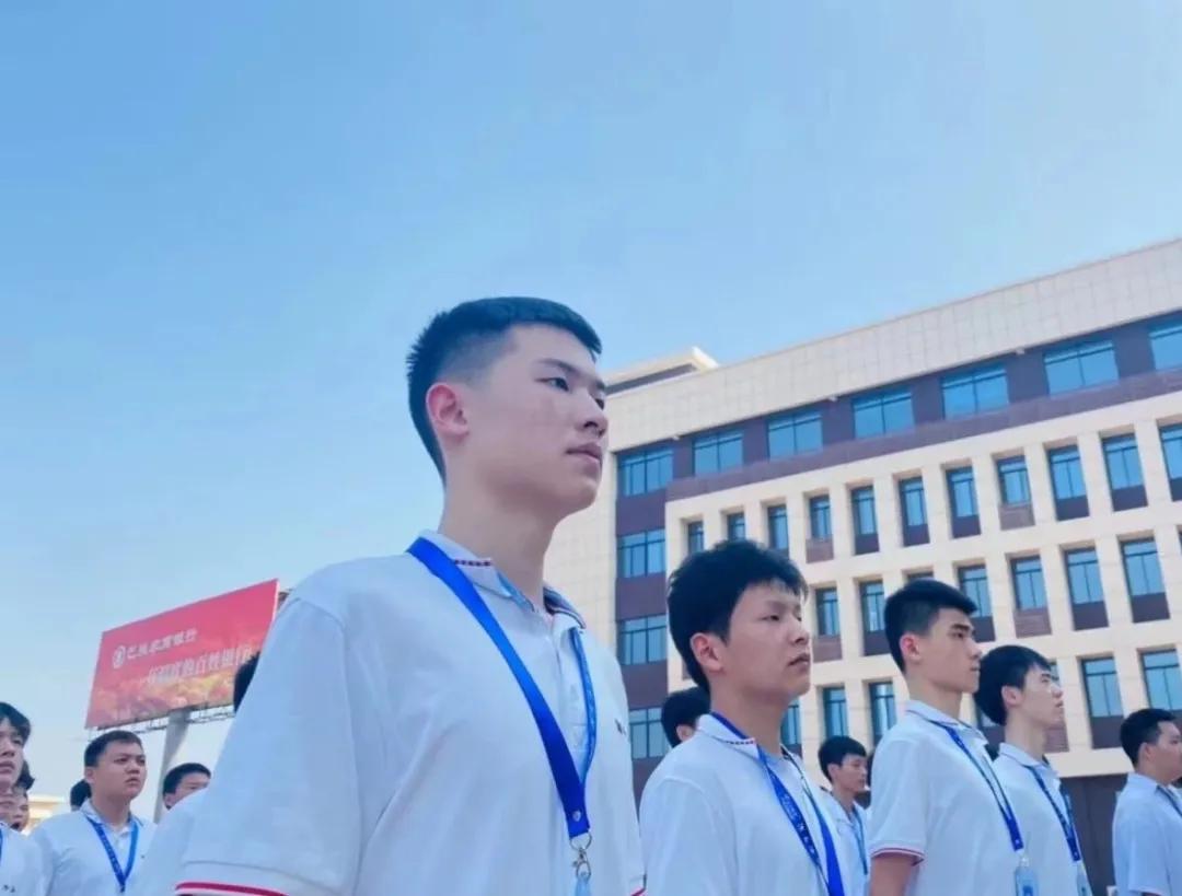 岳阳海纳软件技术学校官网,岳阳海纳技工学校学费多少