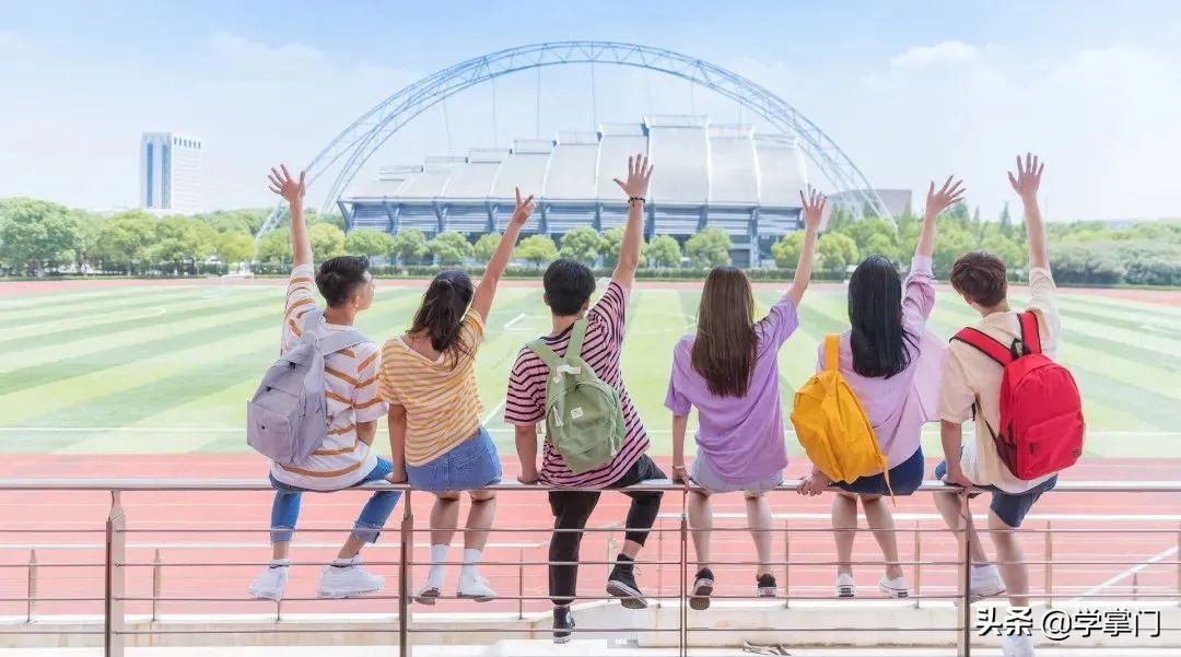 毕业人数历史新高，IT行业成就业首选：不仅就业机会多还能拿高薪