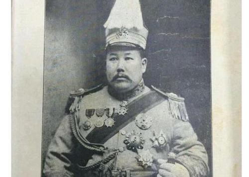 1935~1939年宁夏人口下降近3成，缺年轻男人，姑娘结婚和公鸡拜堂