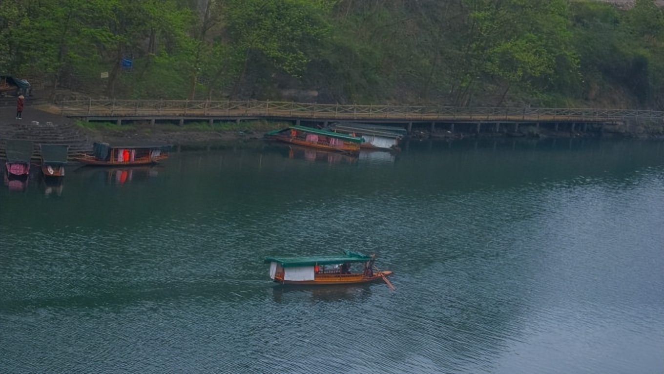 凤凰湘西看古城,湘西游之凤凰古城