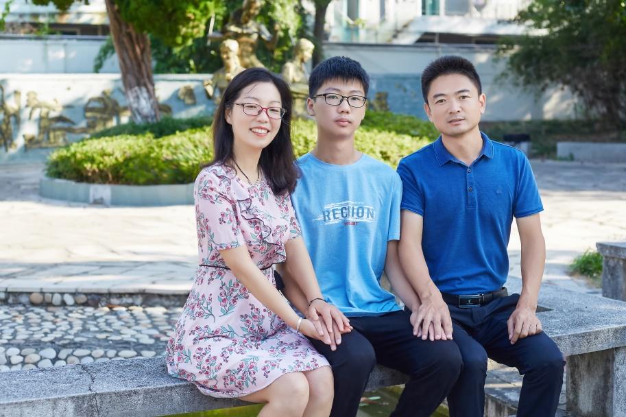 瞿建忠,瞿建忠本人