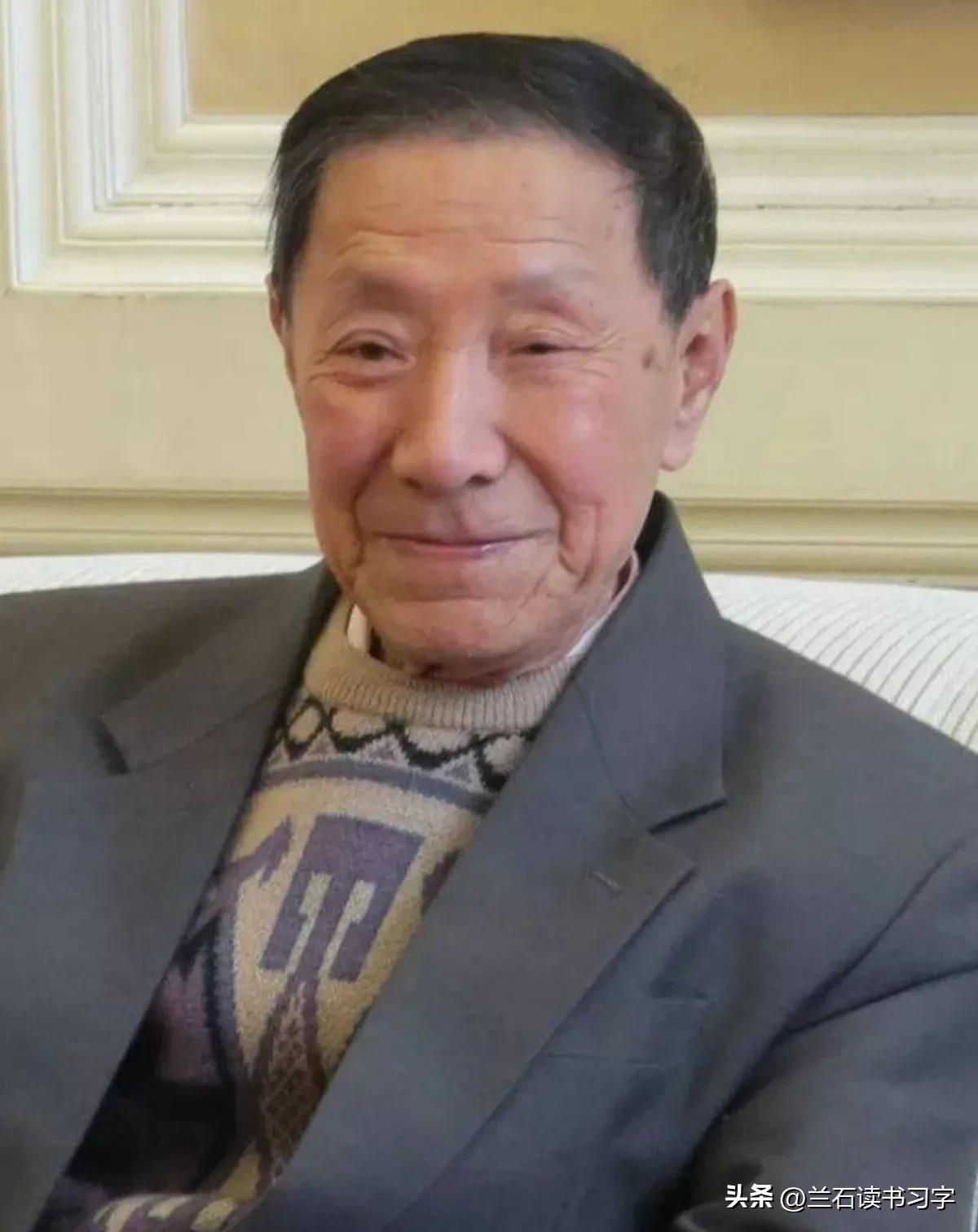 相声大师侯宝林奋斗历程,侯宝林什么年代成为相声权威