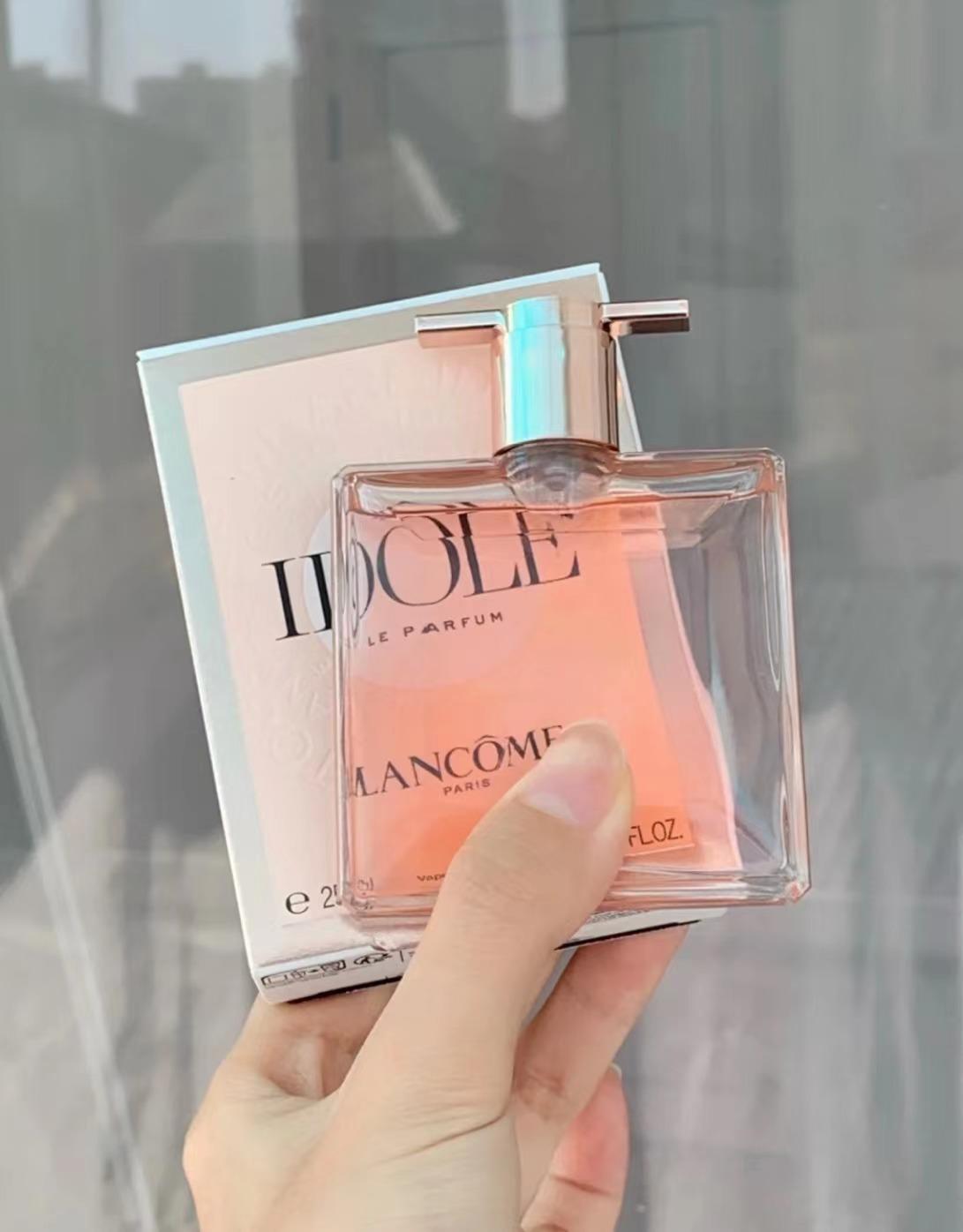 真正精致的女人，开春一定要有一瓶“钓系香”，散发浓浓女神气质