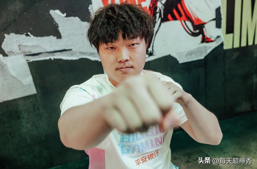 鍥藉璇勪环blg鍑昏触gg,blg瀵归樀wbg绮惧僵闆嗛敠