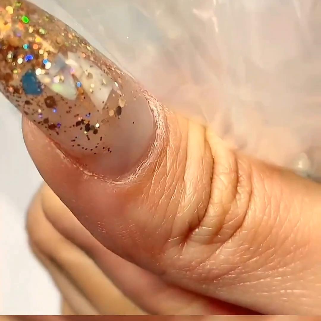 月雨温雅@DOU+上热门