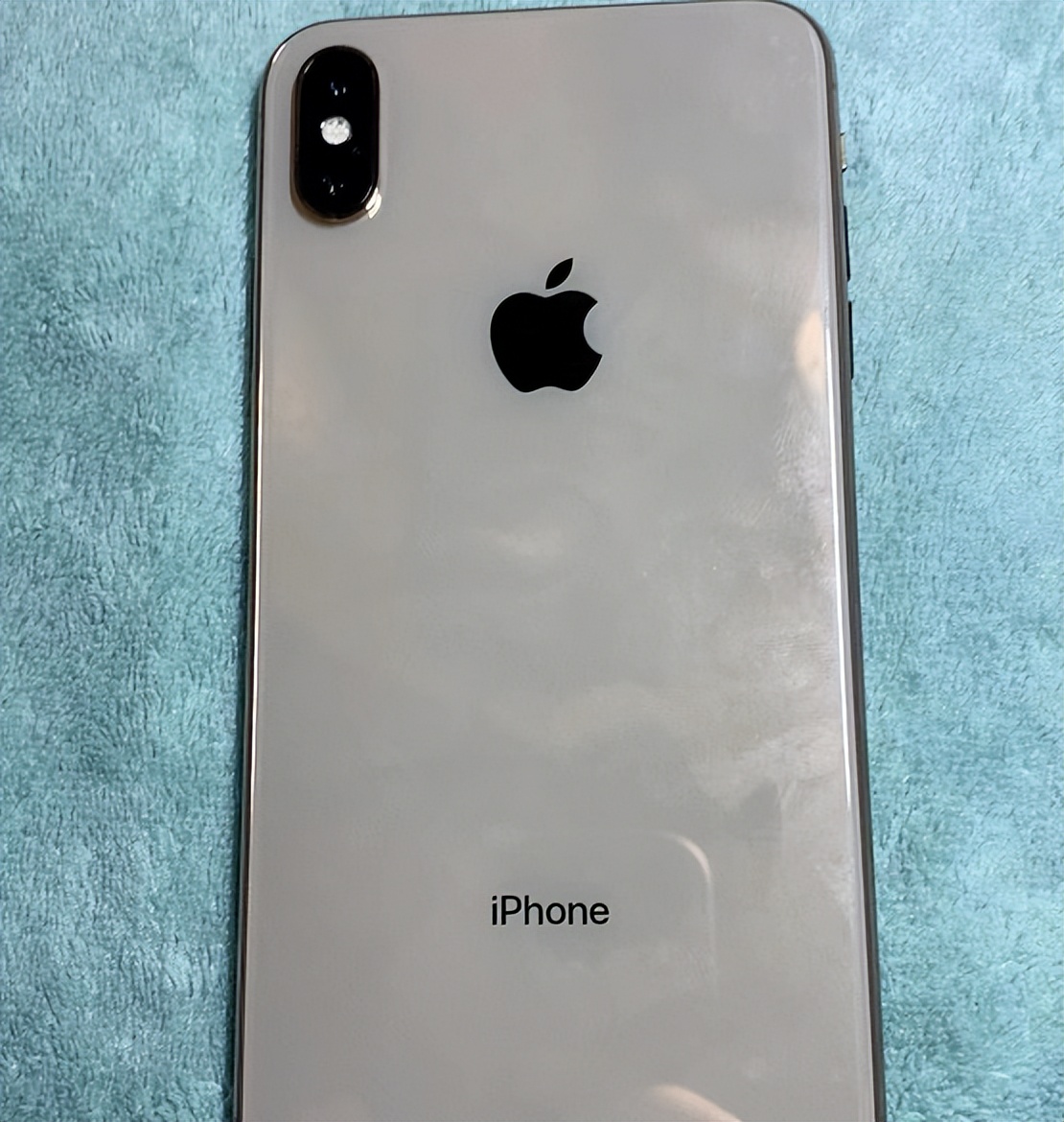 网友购买的iphone,网友买苹果手机骗局