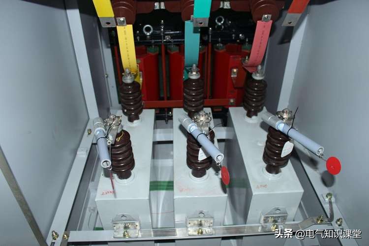 电气设计中怎么选择电容器？一文教你如何正确选择低压电力电容器